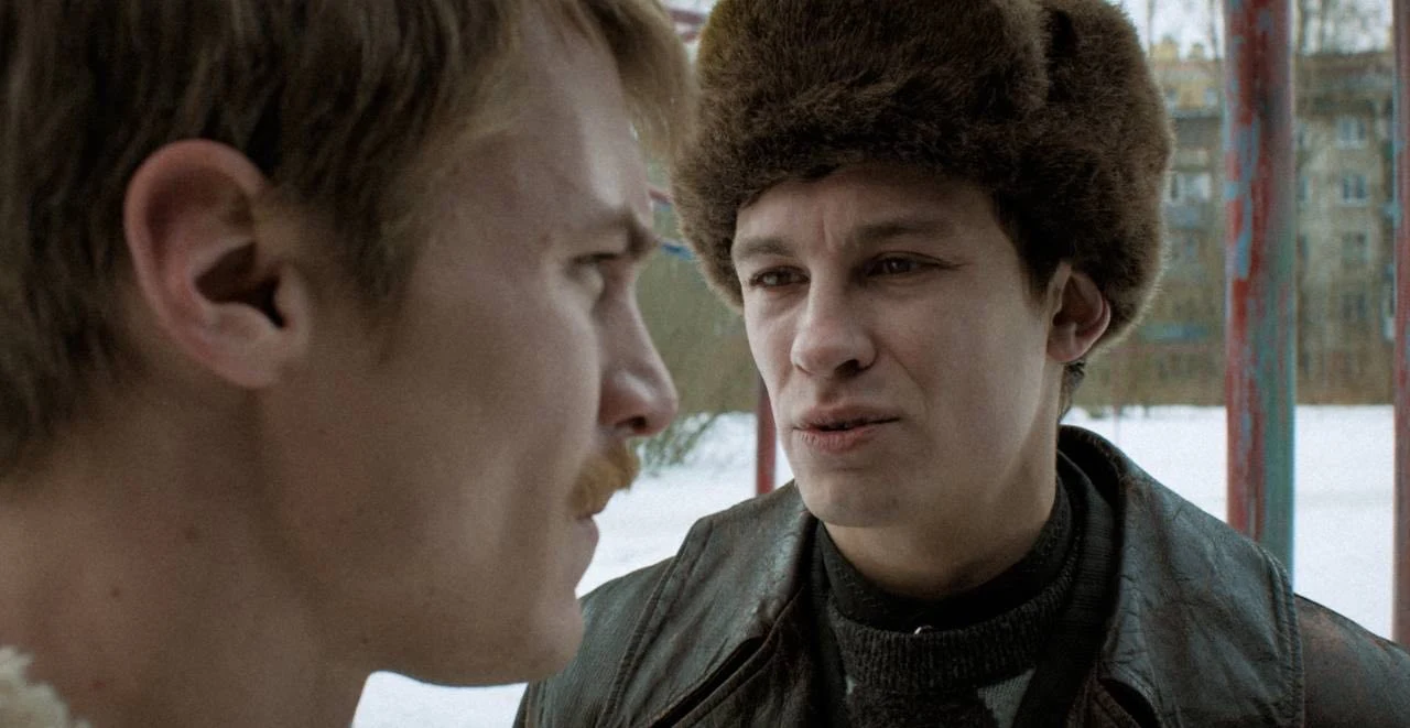 Кадр из Слово пацана. Кровь на асфальте